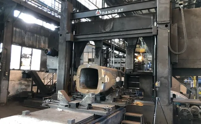 Picture showing interior of the foundry